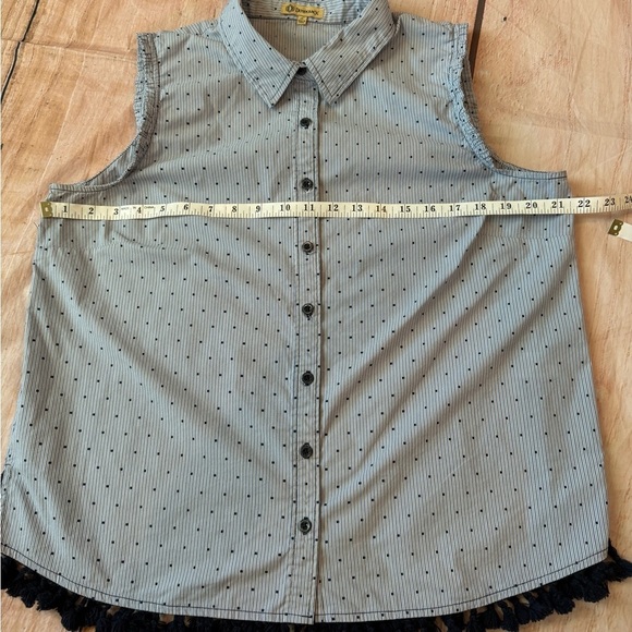 Woman’s Size Large Democracy Sleeveless Button Down Shirt Tassels - Picture 3 of 7